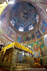 Krestovozdvizhenskaya-Cerkov-Vnutri